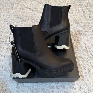 NWT SOREL Brex Heel Chelsea Waterproof Boots